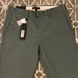 Banana Republic Fulton Skinny Fit Chinos. 30 x 28